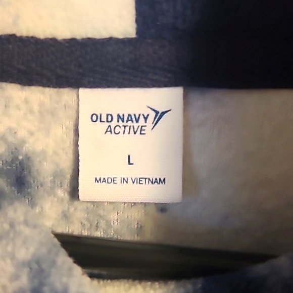 Old Navy Polar Fleece Crop Pullover - Picture 2 of 2